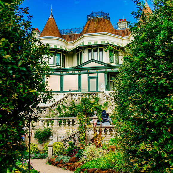 Russell Cotes from the outside