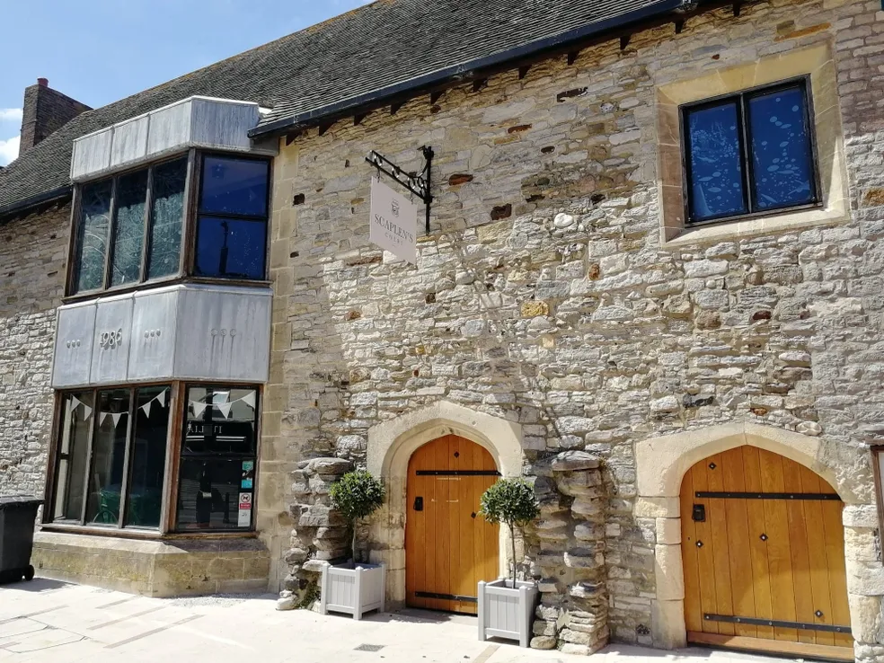 Outside Scaplen's Court